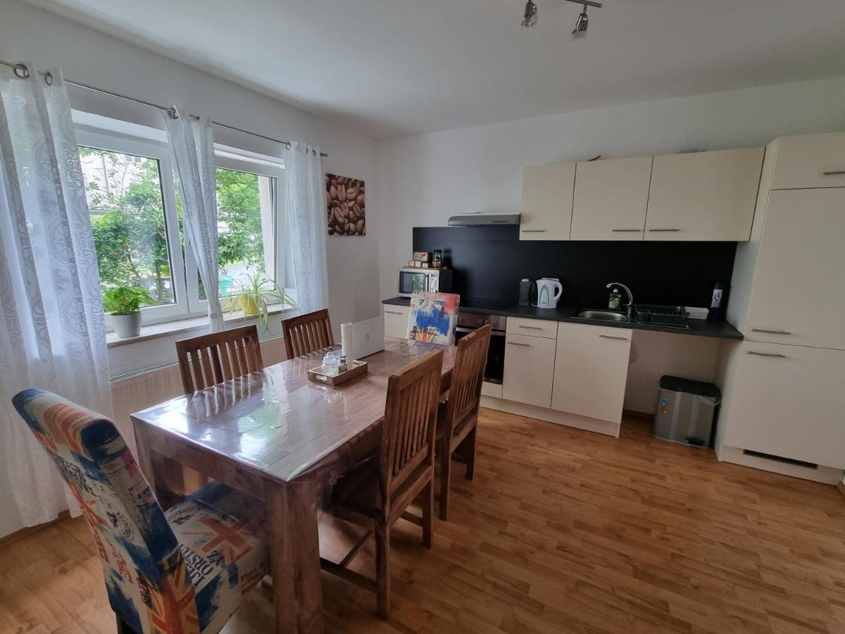 Cozy Nest Apartment ซาลซ์บูร์ก ภายนอก รูปภาพ